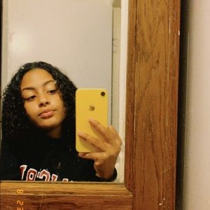 Meet your Posher, Veeda